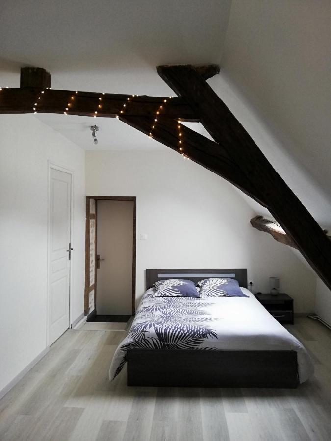 Appartement Au Pied Du Circuit De 马尼库尔 外观 照片